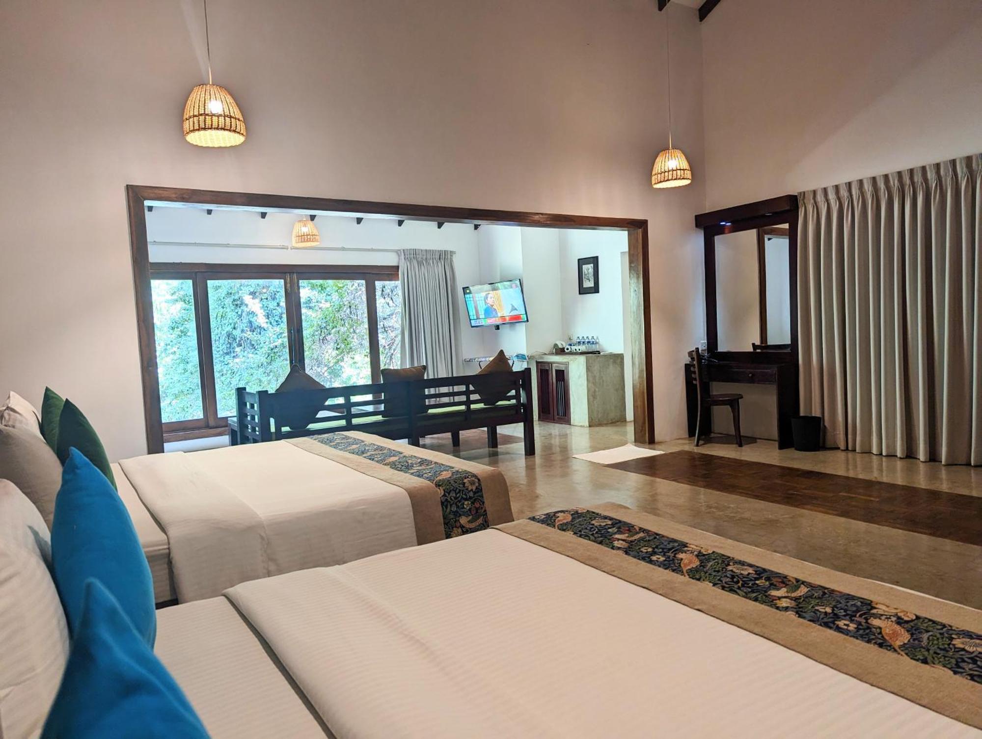 Pinthaliya Resort Sigiriya Exterior photo